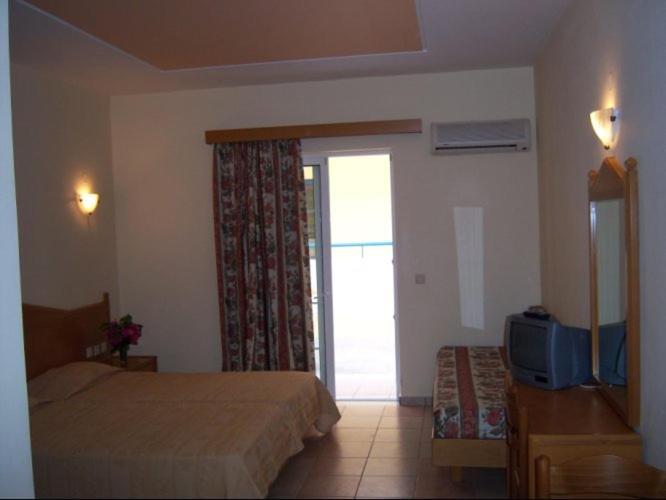 Stegna Mare Archangelos (Rhodes)